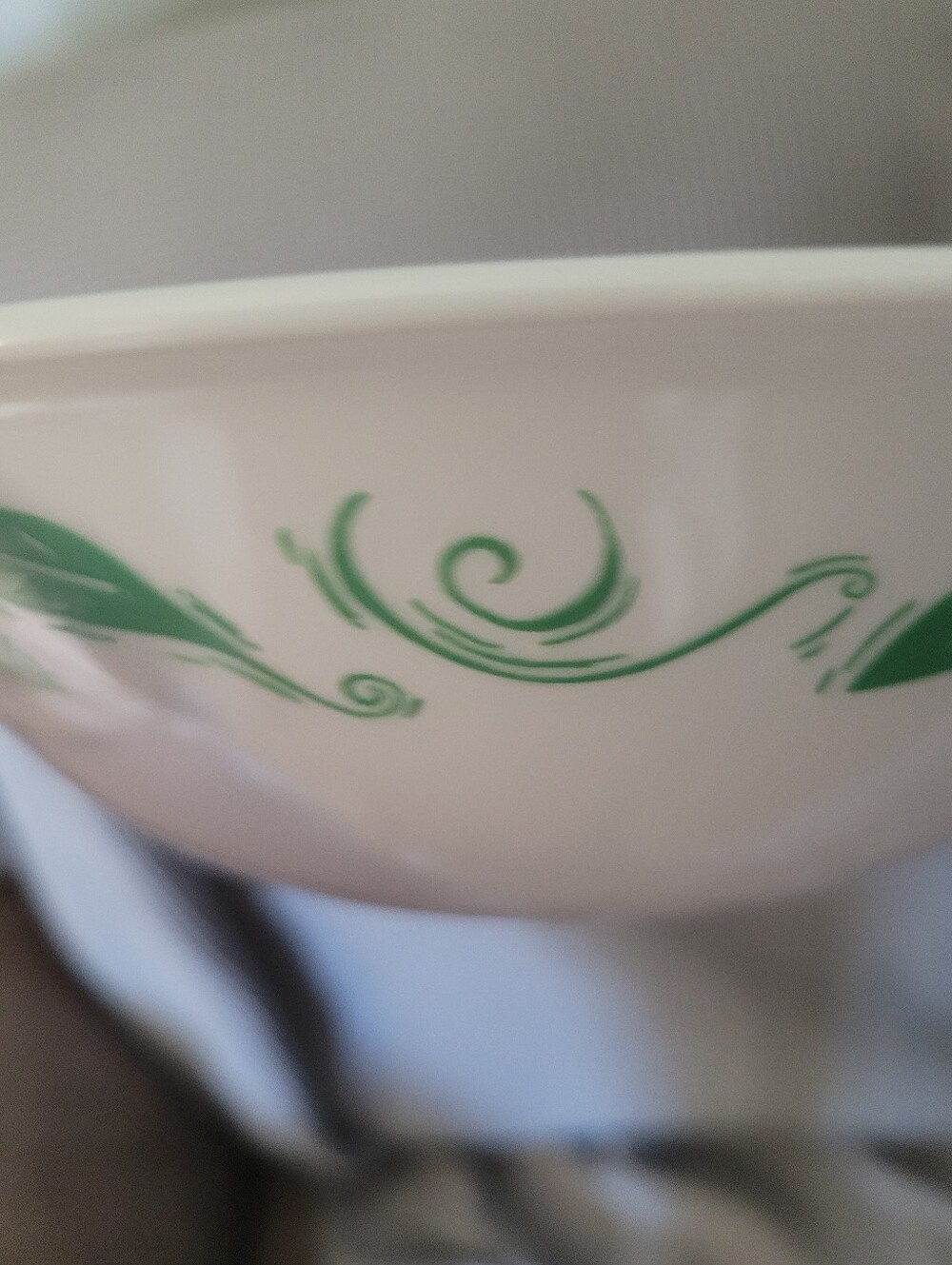 Corelle- Vintage Serving bowl- Spearmint pattern.